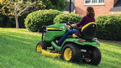 John Deere X500 Series Lawn Tractors | MachineFinder