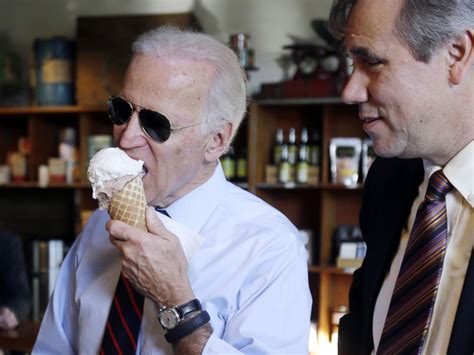 Joe Biden Eats Ice Cream 'Like a Boss' - ABC News