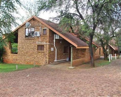 Accommodation in SA - Manzi Monate Resort12th-16th August 2019 3 bed 6 sleeper(Roodeplaat near ...