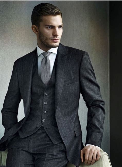 Jamie Dornan Hugo Boss Fall Winter ad campaign 2008 | Well dressed men, Hugo boss suit, Armani suits