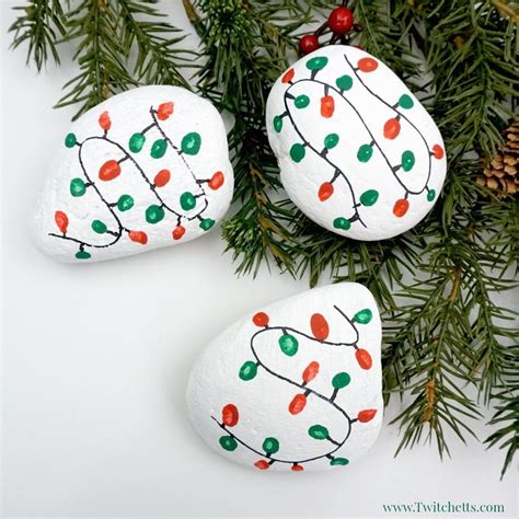 Most Beautiful DIY Christmas Painted Rocks Design (14 (With images ...