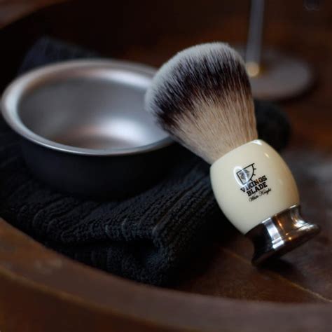 White Knight Luxury Shaving Brush – Vikings Blade