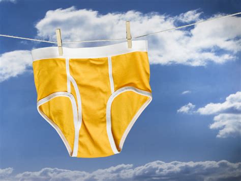 What color New Year's Eve underwear should you wear in Spain?