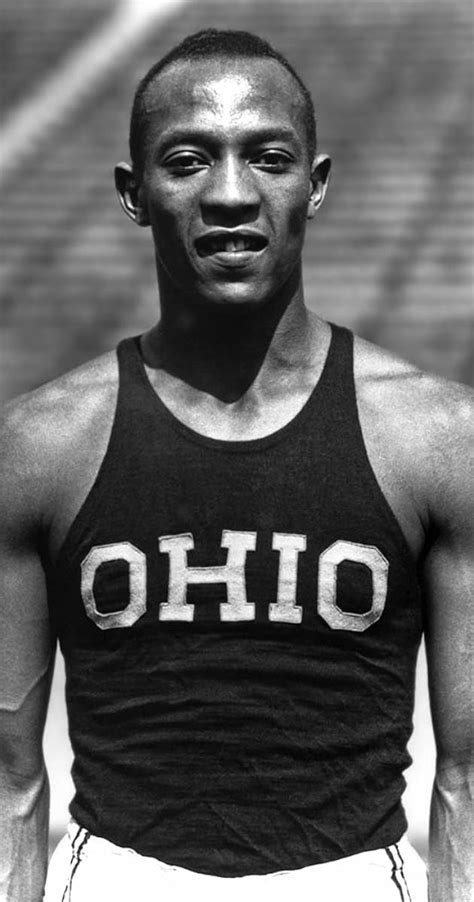 Jesse Owens - Biography - IMDb