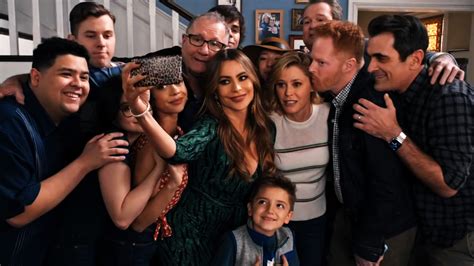 Are The Stars Of Modern Family Friends In Real Life?