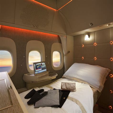 7 Images First Class Plane Seats Emirates And View - Alqu Blog