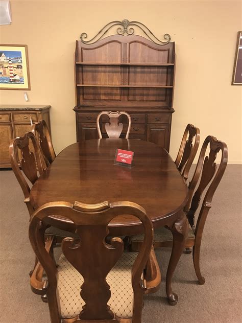 PENNSYLVANIA HOUSE DINING SET | Delmarva Furniture Consignment