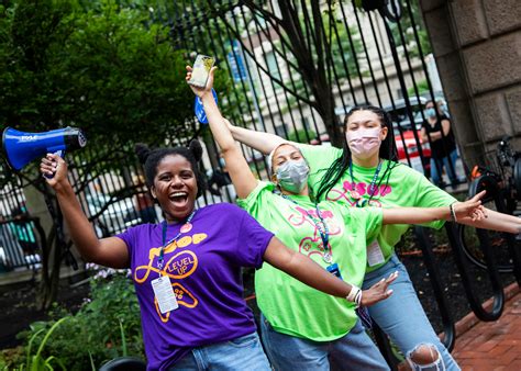 Barnard Welcomes New Students to Campus | Barnard College