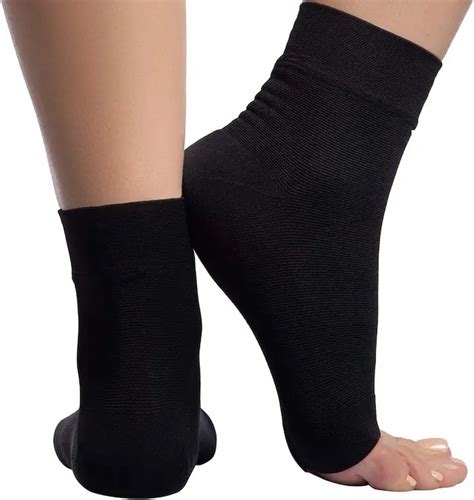 Compression Socks for Edema: Benefits and Risks