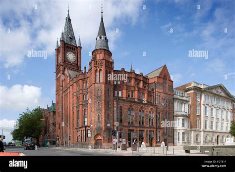 Victoria Building at University of Liverpool, Liverpool, Merseyside ...