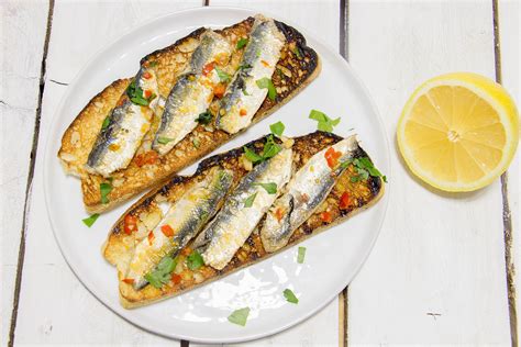 Pan-Fried Sardine Fillets on Toast Recipe from Pescetarian.Kitchen