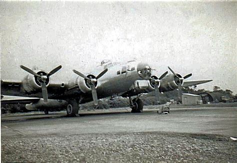 306th bomb group Thurleigh 369th bombardment squadron Photo taken by Frank Berg | Fighter pilot ...