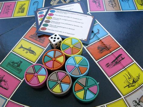 Trivial Pursuit Genus Edition 1981 Vintage Board Game by Sfuso