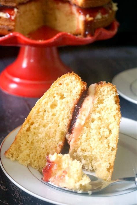 Mary Berry's Victoria Sponge Cake - My Gorgeous Recipes