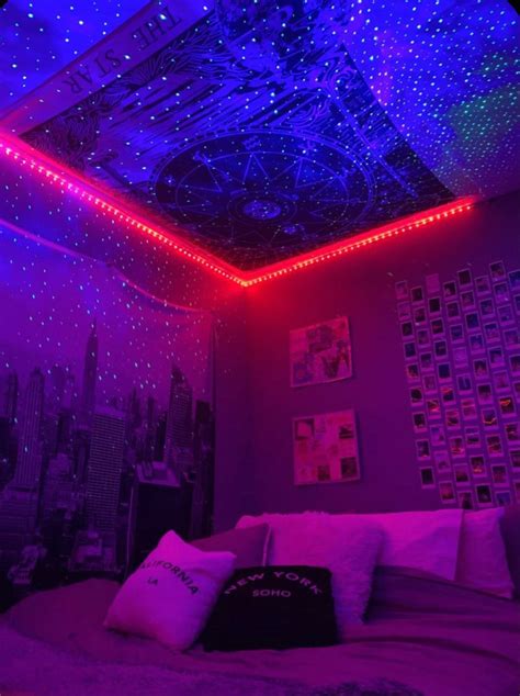 Pin by TM on Cool bedroom vibe in 2020 | Neon room, Room ideas bedroom, Chill room