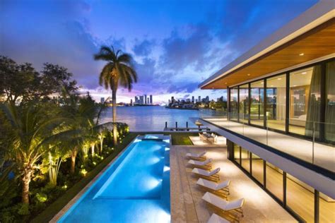 Miami Beach Modern Waterfront Home by In-Site Design Group LLC