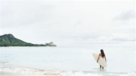 Best Surf Camps In Hawaii: Get Ready & Enjoy