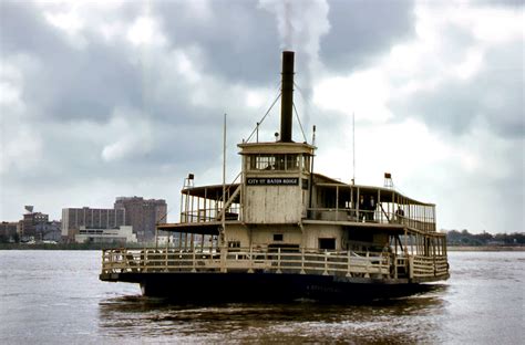 HISTORICAL BATON ROUGE: The Port Allen - Baton Rouge Ferry on the Mississippi