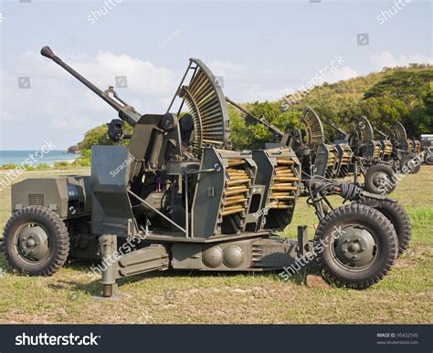 41 40 Mm Anti Aircraft Guns Images, Stock Photos & Vectors | Shutterstock