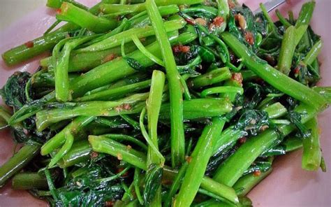 How to cook Kangkung Belacan | Singapore Food