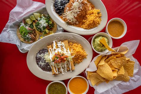 Best Mexican Restaurants In Minneapolis: 10 Spicy Spots