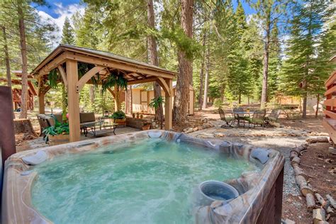 Beautiful Airbnb Rentals in Lake Tahoe - Explore Hidden Gems & Budget Travel Hacks | Travel Or ...