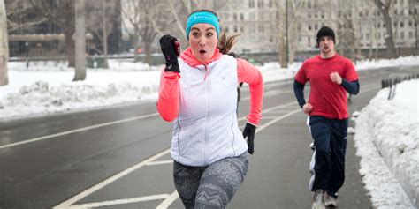 What Do I Wear To Run In the Winter? Your Guide To Cold Weather Running ...