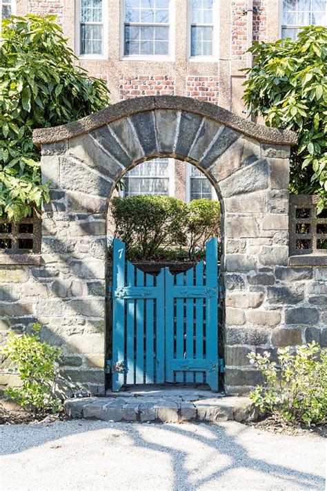 New York Architecture Photos: Forest Hills Gardens