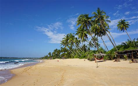 Tangalle Beach / South / Sri Lanka // World Beach Guide