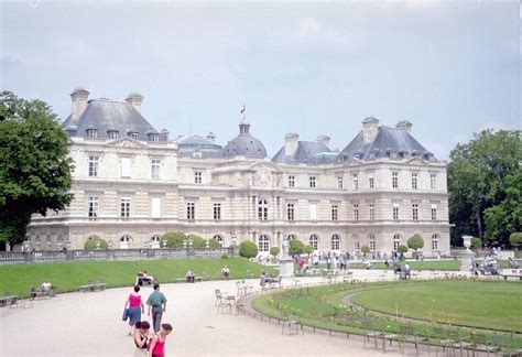 Favorite Destinations/Paris, France/02 Luxembourg Gardens - Palace