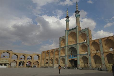 Travel Guide Budget and Itinerary for Yazd, Iran - The Wandering Juan