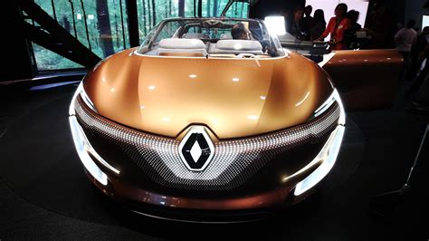 Renault Symbioz concept shows how home and car become one