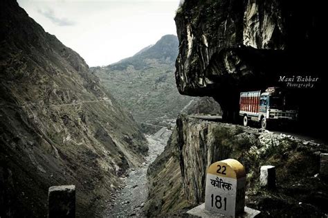 12 Dangerous Roads in India that could Kill You