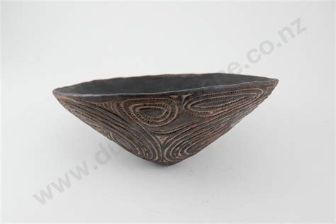 A rare Papua New Guinea pottery food bowl from Soandogum… - New Guinean ...