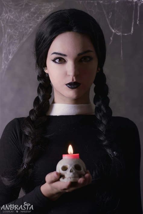 Wednesday Addams - Cosplay | Wednesday addams cosplay, Wednesday addams, Wednesday addams makeup