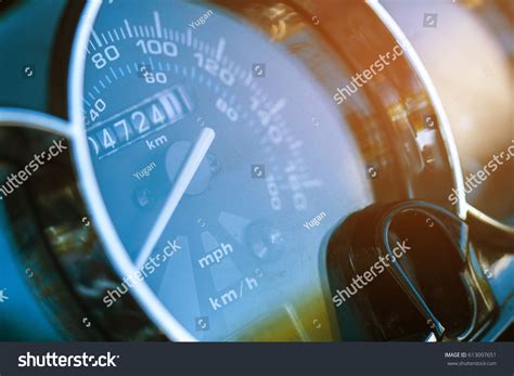 1,595 Motorcycle odometer Images, Stock Photos & Vectors | Shutterstock