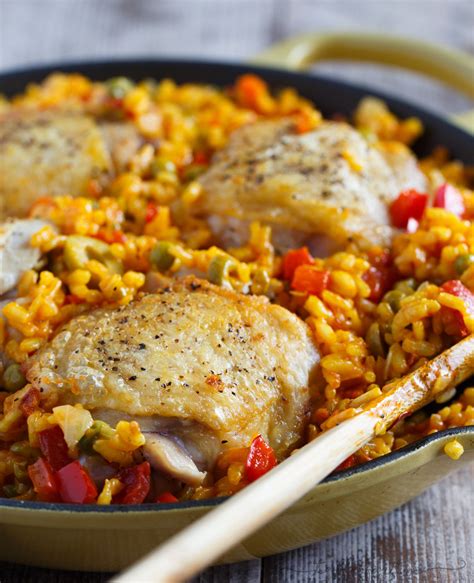 Arroz Con Pollo Recipe Mexican / Arroz con Pollo...One Pot Mexican Rice and Chicken ... / There ...