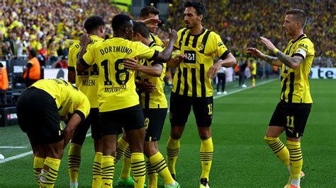 BVB (Borussia Dortmund) vs. Schalke 04: TV, LIVE-STREAM - so wird die ...