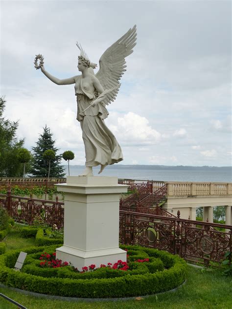 Free Images : architecture, lake, monument, statue, landmark, places of interest, sculpture ...