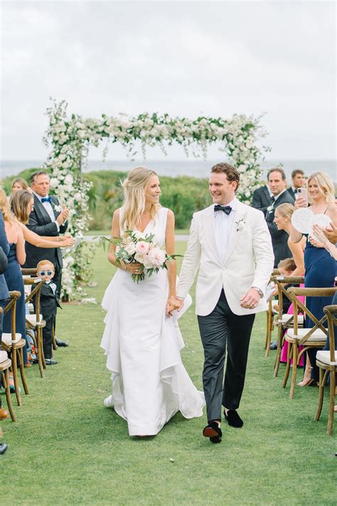 A Whimsical Spring Wedding at Kiawah Island Sanctuary Hotel & Resort | Kiawah Island, South Carolina