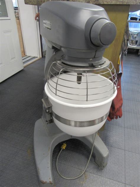 Hobart HL200 Mixer with Bowl floor model (1) - Fugh Refrigeration