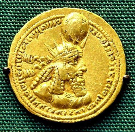 Ancient gold coins - strilo