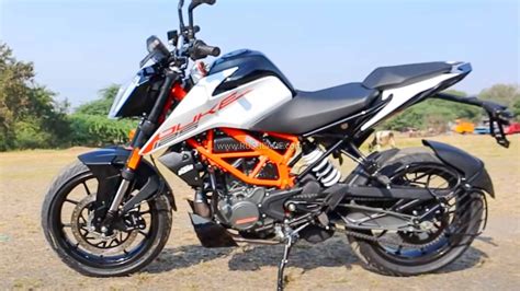 Motorcycle Ktm Duke