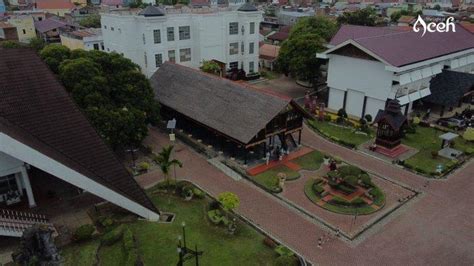 Libur Hari Raya, Pengunjung Serbu Museum Tsunami dan Museum Aceh ...