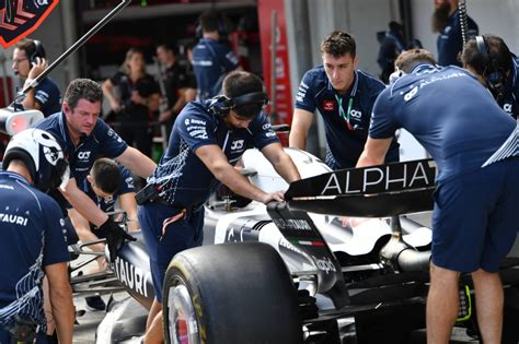 Gallery: Suzuka Circuit comes alive as Japanese GP practice begins - TodaysChronic