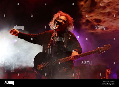 Teenage Cancer Trust concerts 2014 - London Stock Photo - Alamy