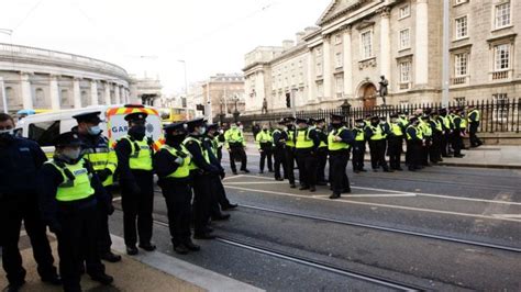 Irish left slams violent anti-lockdown protests and government’s poor ...