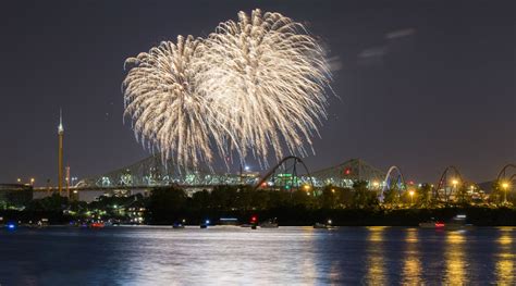 An insane Canada Day fireworks show is happening in Old Port | Listed