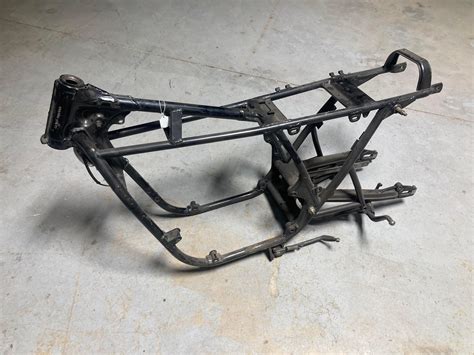 Lot - Honda cb750 K0 frame