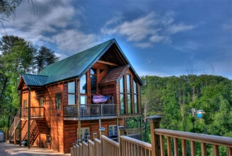 Cheap Pigeon Forge Cabins | Affordable Economic Cheap Cabins in the Smokies